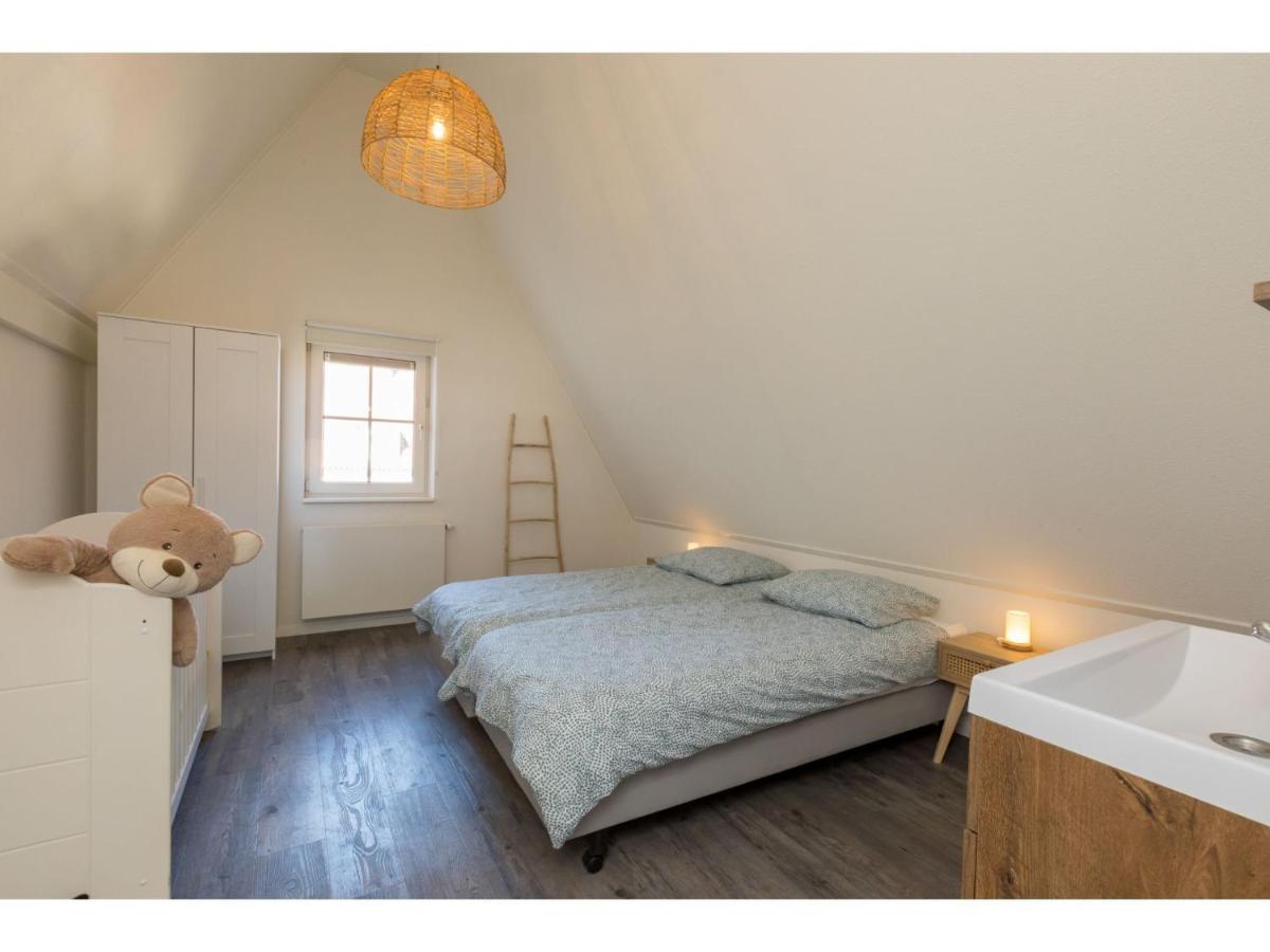 Quietly Located House Within Walking Distance Of The Beach Domburg Exterior photo