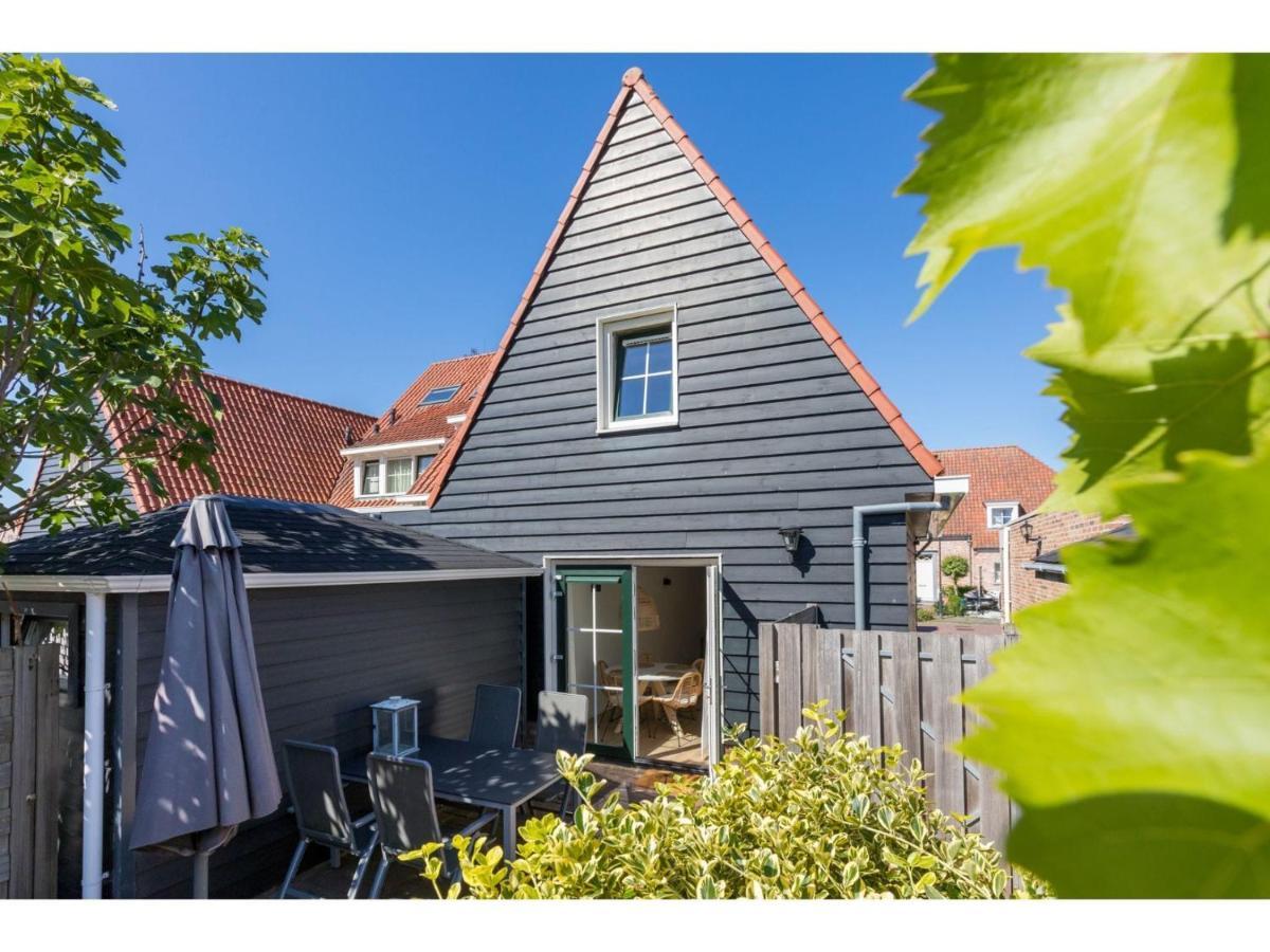 Quietly Located House Within Walking Distance Of The Beach Domburg Exterior photo