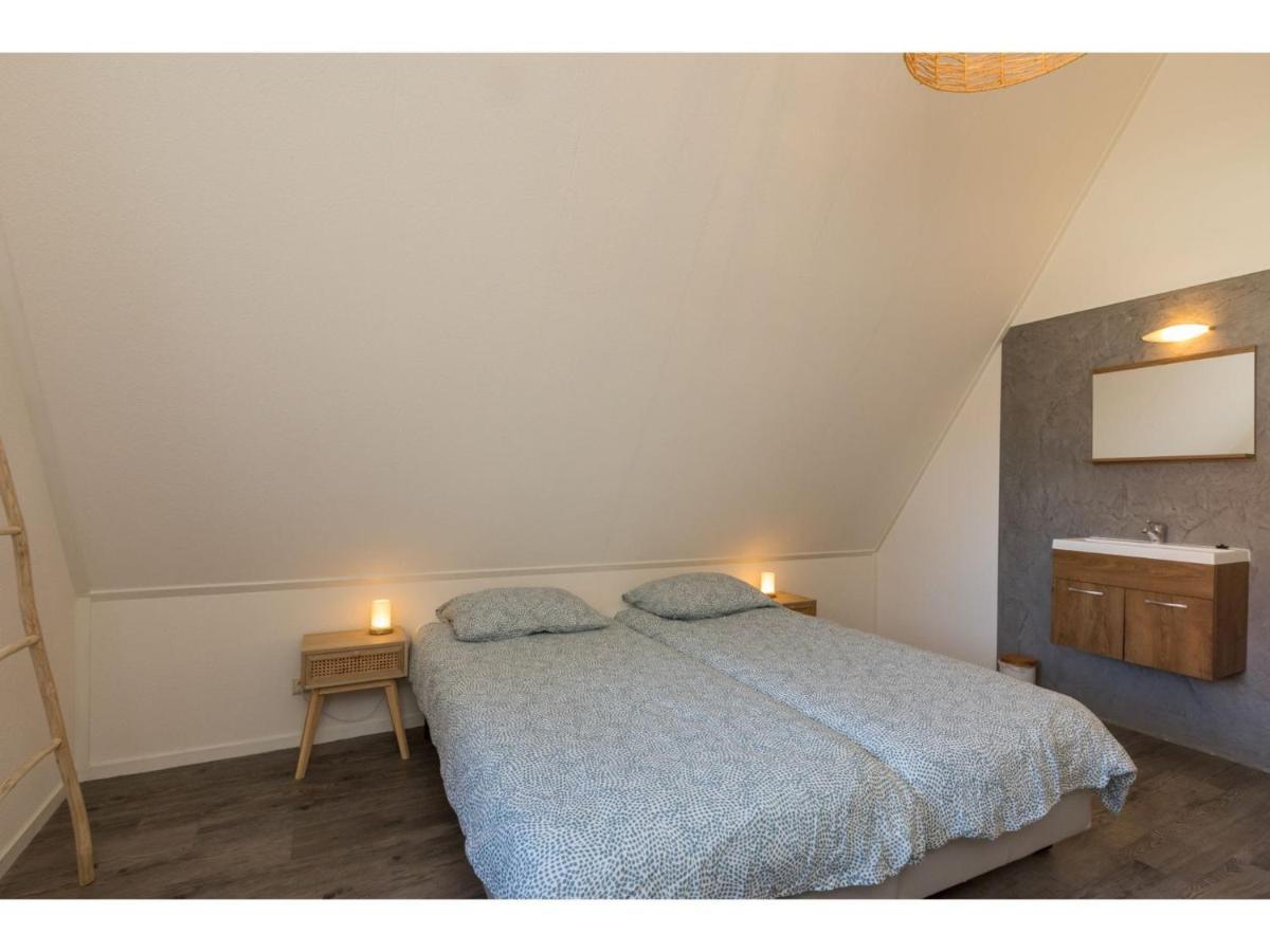 Quietly Located House Within Walking Distance Of The Beach Domburg Exterior photo